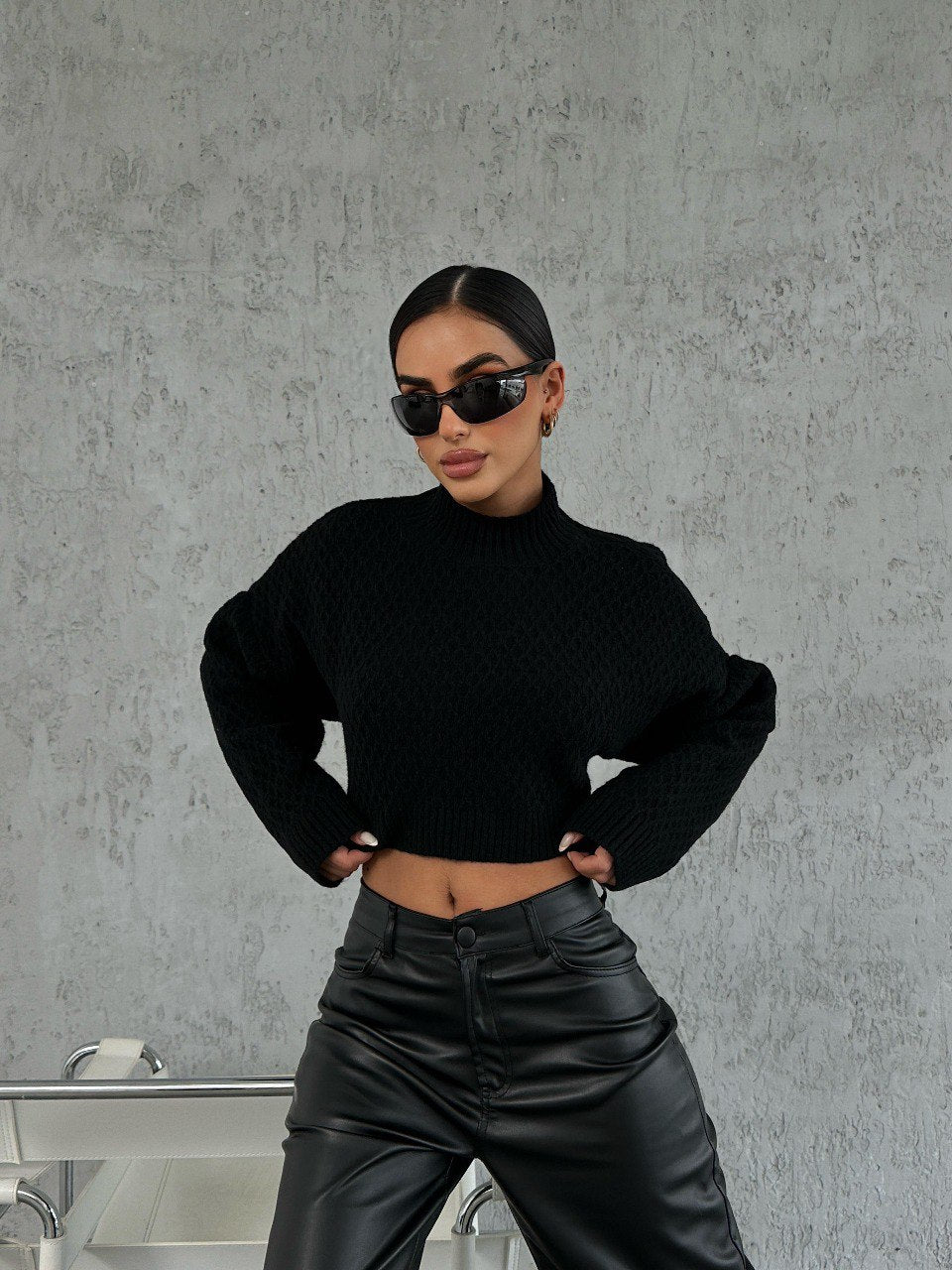 Backless Low-cut Knitwear Sweater
