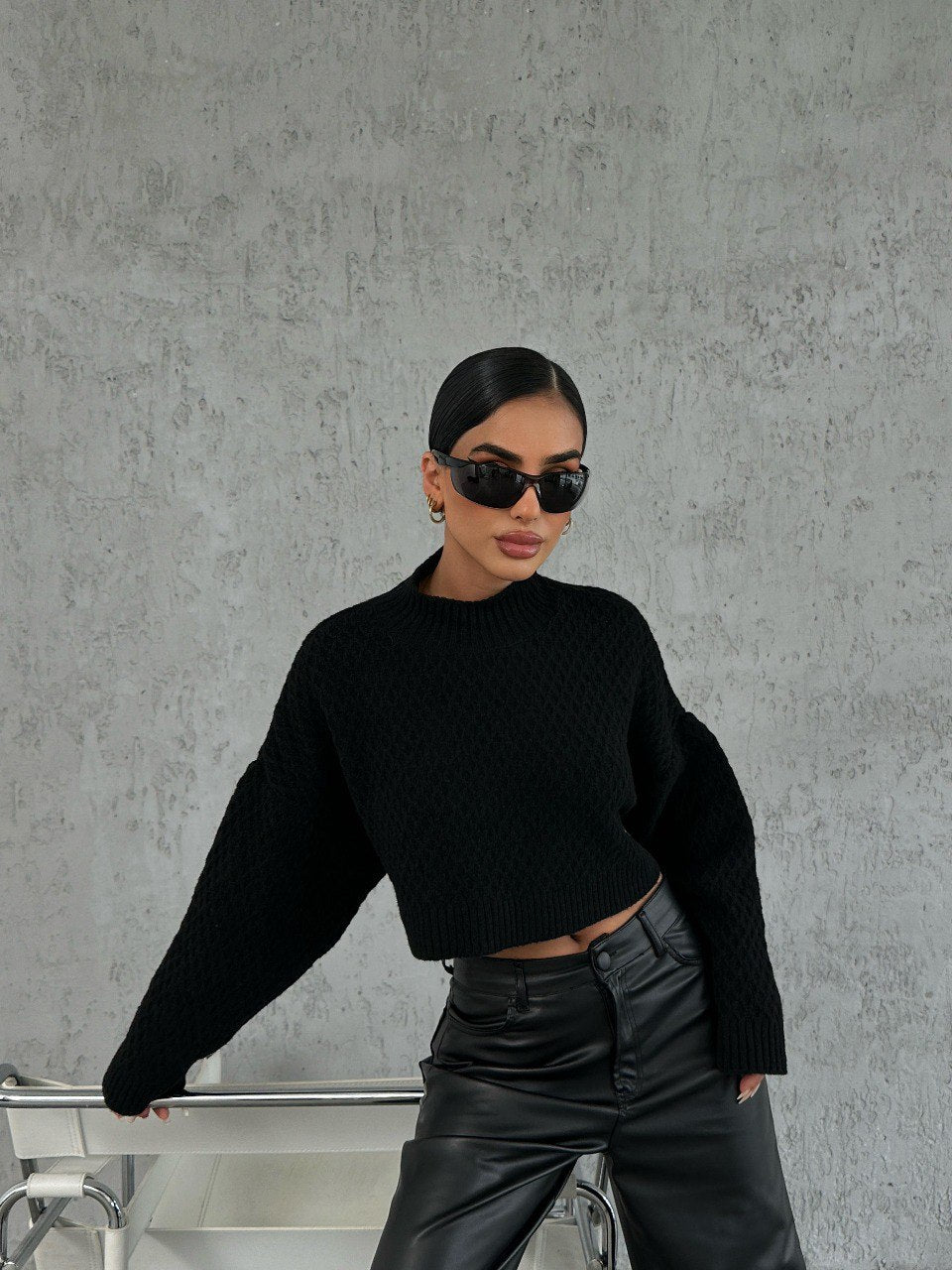 Backless Low-cut Knitwear Sweater